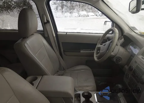 2011 Ford Escape Xlt из США, поврежденный, VIN 1FMCU9DG9BKB50673